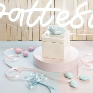 SCATOLA QUADRATA PICC. C/CUORE AZZURRO