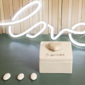 SCATOLA QUADRATA GR. C/CUORE TORTORA