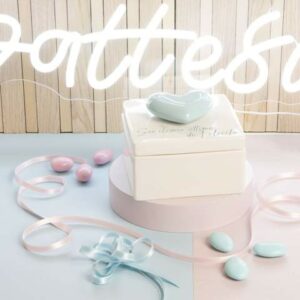 SCATOLA QUADRATA GR. C/CUORE AZZURRO