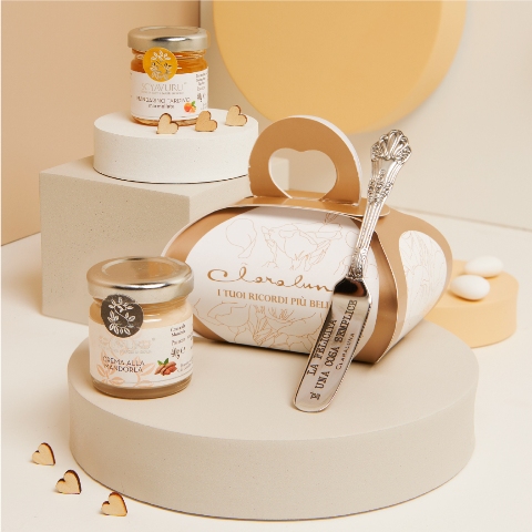 MARMELLATA MANDARINO 40G + CREMA MANDORLA 40G CON COLTELLINO